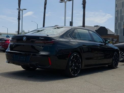 New 2026 BMW 740i w/ Premium Package RWD image 17