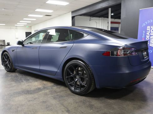 Used 2017 Tesla Model S 90D image 9