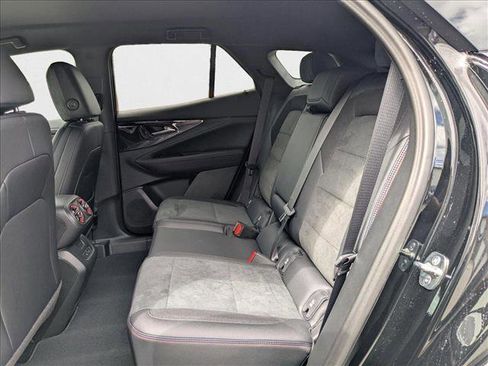 New 2025 Chevrolet Blazer EV RS RWD image 17