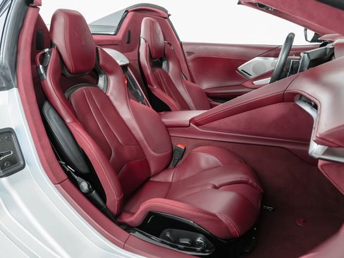 Used 2021 Chevrolet Corvette Stingray Premium Conv w/ Battery Protection Package image 14