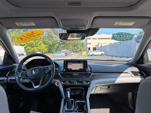 Used 2018 Honda Accord Touring image 15
