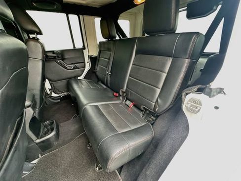 Used 2012 Jeep Wrangler Unlimited Sahara AWD/4WD image 24