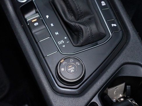 Used 2020 Volkswagen Tiguan SE R-Line w/ 3rd Row Seat Package image 52