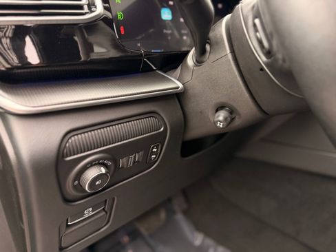 Used 2024 Jeep Grand Wagoneer L Series II w/ Quick Order Packagew 28T image 38