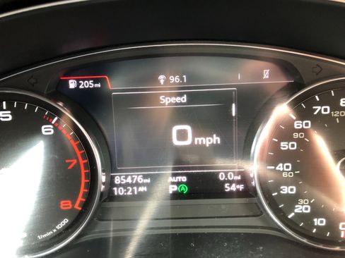 Used 2020 Audi Q5 2.0T Premium w/ Convenience Package image 18