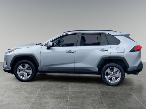 Used 2023 Toyota RAV4 XLE FWD image 2