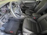 Used 2018 Volkswagen Golf SE image 6