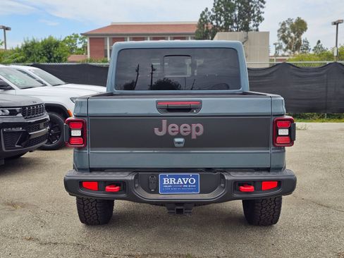 New 2026 Jeep Gladiator Sport AWD/4WD image 7