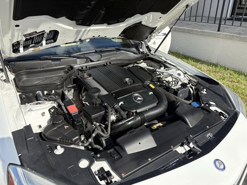 Used 2015 Mercedes-Benz SLK 250 w/ Premium Package image 20