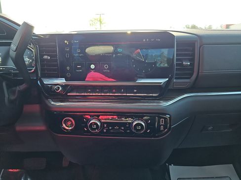 Used 2024 GMC Sierra 1500 Elevation image 22