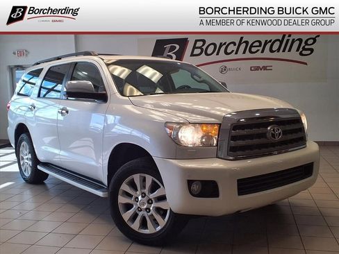 Used 2015 Toyota Sequoia Platinum image 1