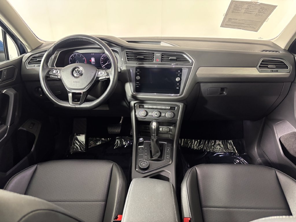 Used 2019 Volkswagen Tiguan SEL AWD/4WD image 16