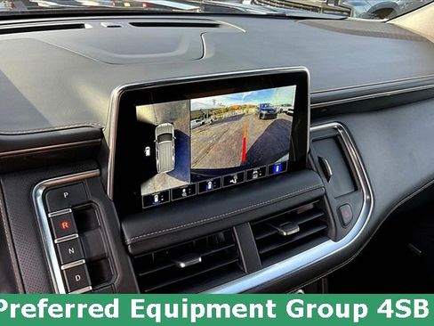 Used 2021 GMC Yukon XL AT4 w/ Technology Package image 19