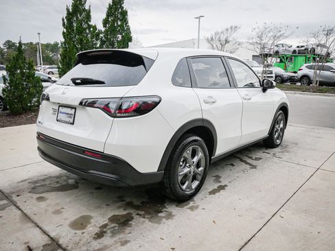 Used 2026 Honda HR-V LX image 10