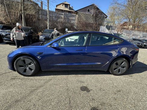 Used 2023 Tesla Model 3 Standard Range RWD image 6