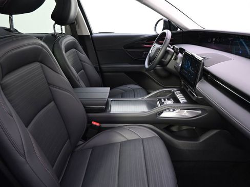 New 2026 Lincoln Nautilus Reserve w/ Jet Appearance Package AWD/4WD image 16