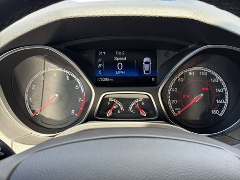Used 2018 Ford Focus ST w/ Equipment Group 401A FWD image 37