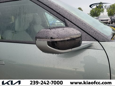 New 2027 Kia Seltos S FWD image 8