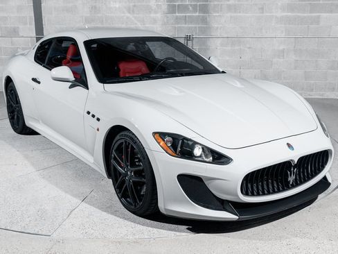 Used 2012 Maserati GranTurismo MC RWD image 30