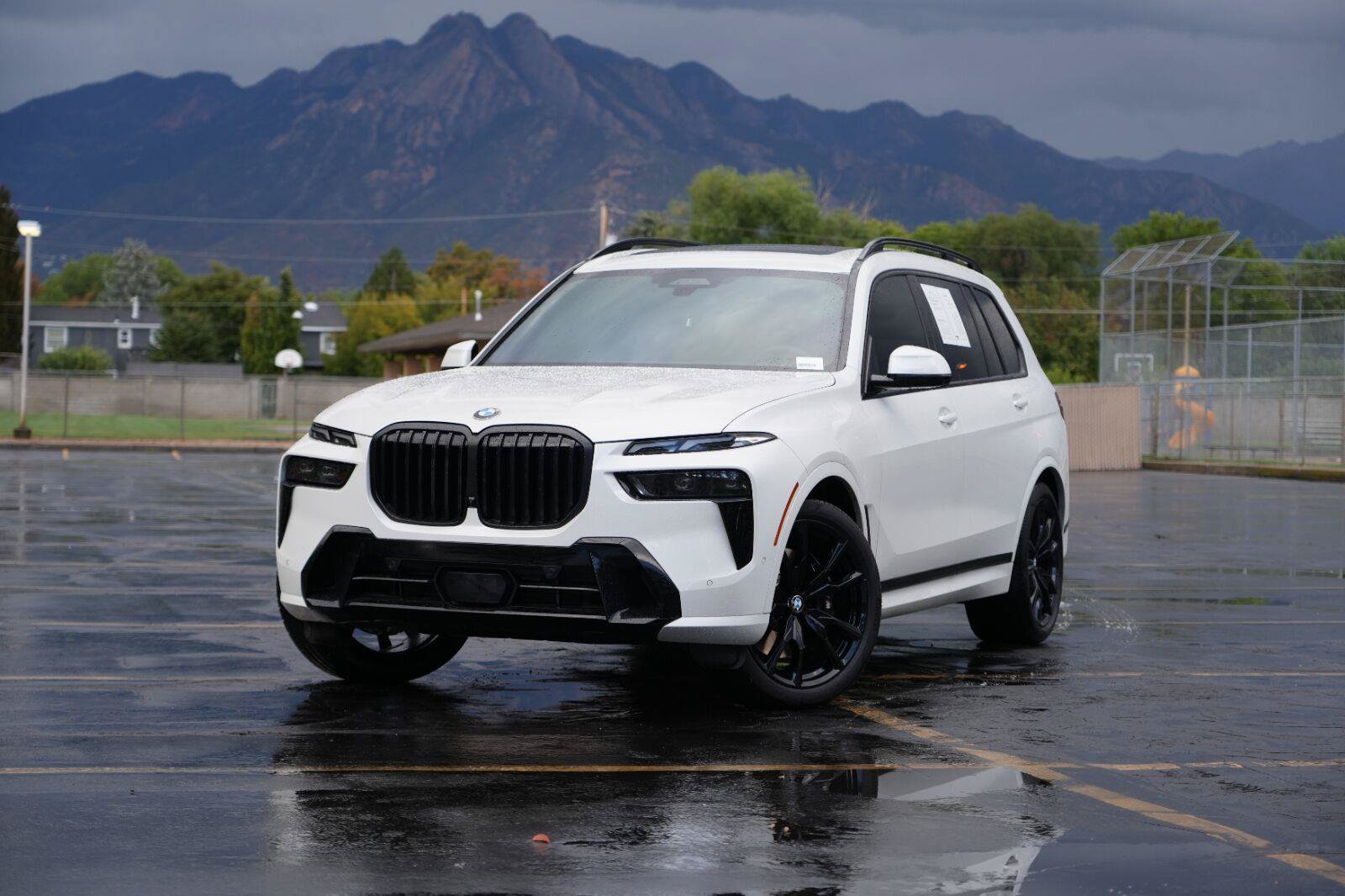Used 2026 BMW X7 xDrive40i w/ Executive Package AWD/4WD image 1