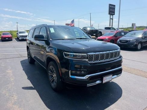 Used 2024 Jeep Grand Wagoneer L 4WD image 4