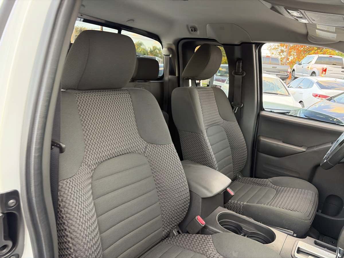 Used 2019 Nissan Frontier SV RWD image 17
