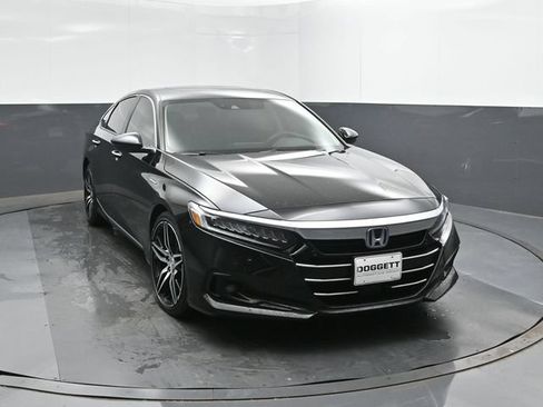 Used 2022 Honda Accord Touring image 17