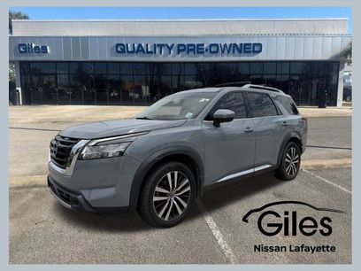 Used 2023 Nissan Pathfinder Platinum