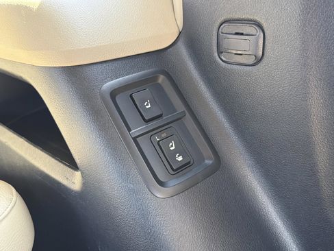 Used 2016 Toyota Sequoia Limited w/ Safety & Convenience Package image 30