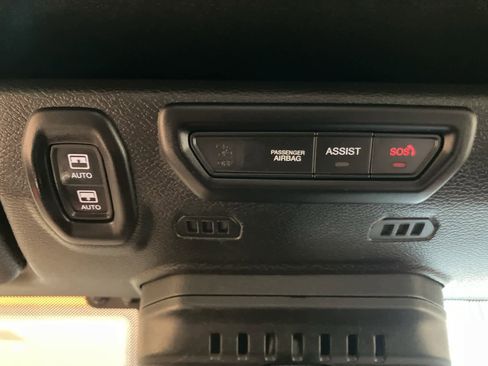 Used 2021 Jeep Wrangler Unlimited Rubicon w/ Uconnect 4C Nav & Sound Group image 21