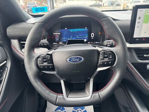 Used 2025 Ford Explorer ST-Line image 16