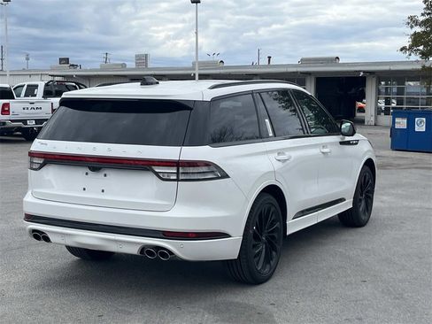 New 2026 Lincoln Aviator Reserve image 5