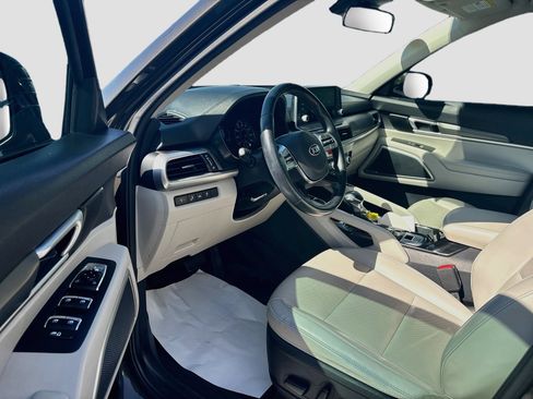 Used 2021 Kia Telluride S AWD/4WD image 3