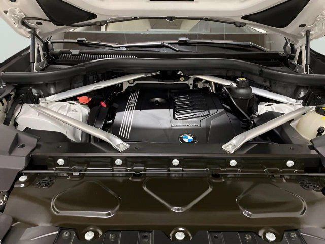 Used 2020 BMW X5 sDrive40i w/ M Sport Package RWD image 90