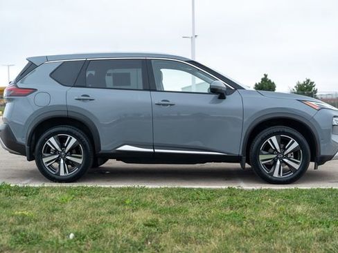 Used 2022 Nissan Rogue Platinum w/ Head-Up Display Package image 8