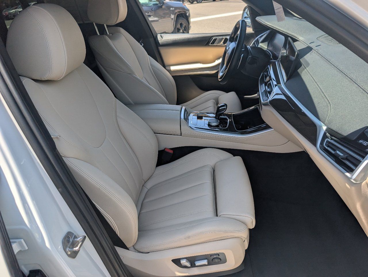 Used 2022 BMW X5 sDrive40i w/ Parking Assistance Package RWD image 8