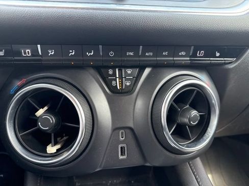Used 2022 Chevrolet Blazer LT AWD/4WD image 23