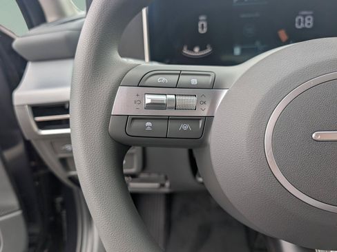 Used 2025 Hyundai Sonata SE FWD image 24