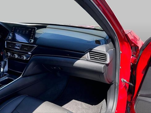 Used 2021 Honda Accord Sport image 15