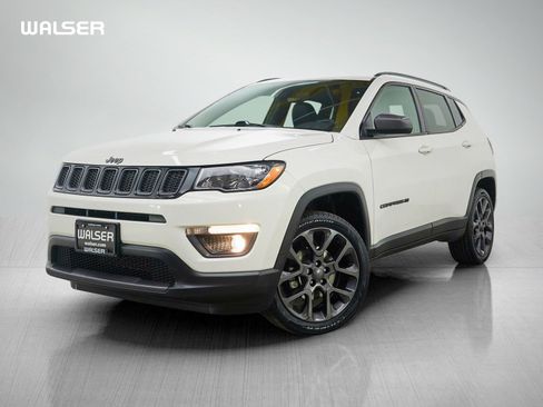 Used 2021 Jeep Compass Latitude image 1