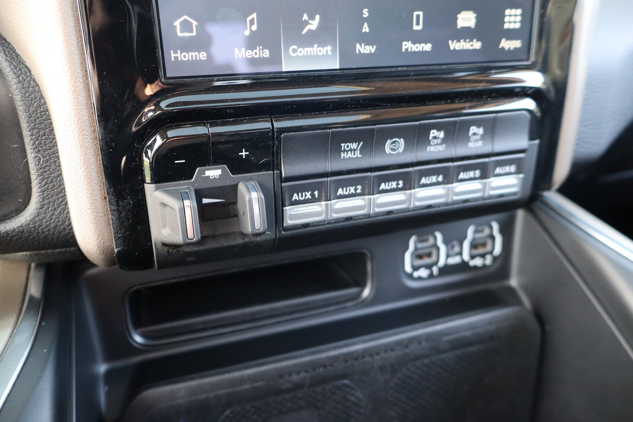 Used 2022 RAM 3500 Laramie AWD/4WD image 23