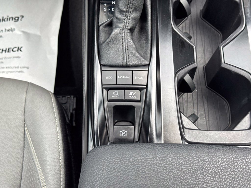 Certified 2025 Toyota Camry SE FWD image 24