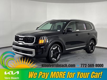Used 2024 Kia Telluride EX w/ EX Captain's Chair Package