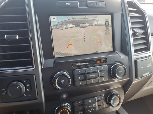 Used 2019 Ford F250 XLT w/ XLT Premium Package AWD/4WD image 29