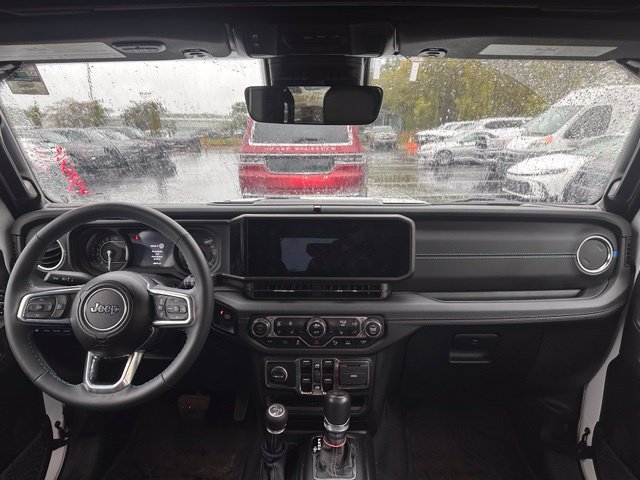 Used 2024 Jeep Wrangler High Altitude AWD/4WD image 24