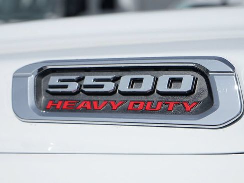 Used 2022 RAM 5500 Tradesman w/ Chrome Appearance Group AWD/4WD image 54