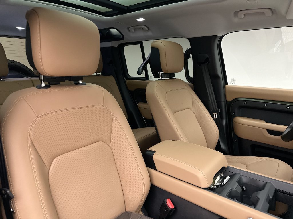 New 2026 Land Rover Defender 110 S AWD/4WD image 6