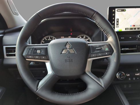 Used 2026 Mitsubishi Outlander SE AWD/4WD image 27