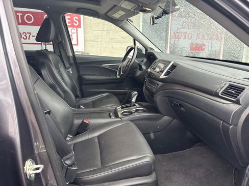 Used 2019 Honda Ridgeline RTL image 11