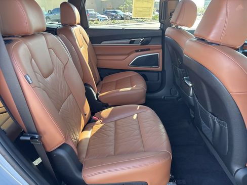 Used 2025 Kia Telluride SX Prestige X-Line AWD/4WD image 18